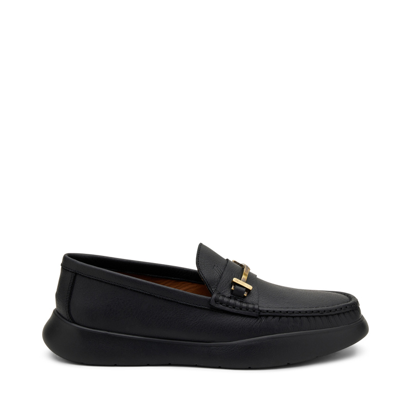 Casual tumbled leather loafers with clasp detail | Frau Shoes | Official Online Shop