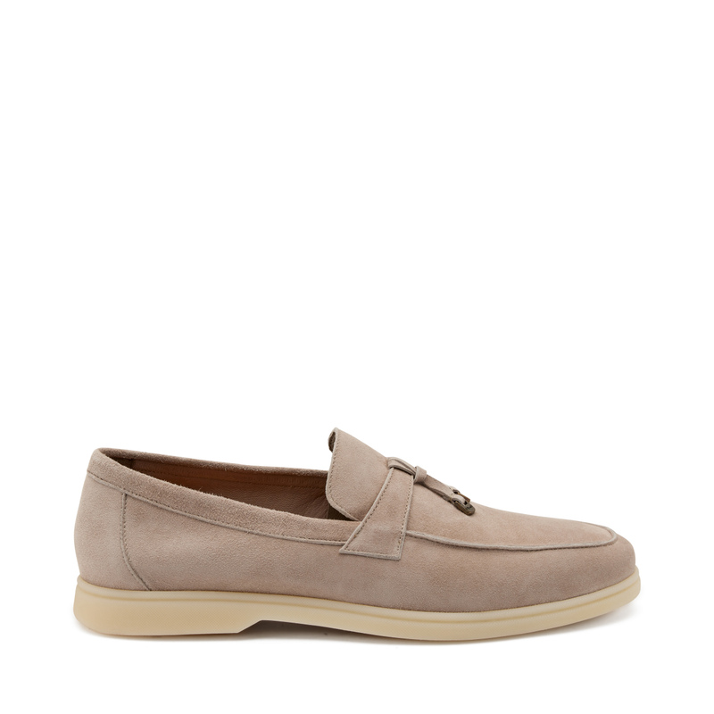 Slip-on in pelle scamosciata con nappina - Slip on | Frau Shoes | Official Online Shop