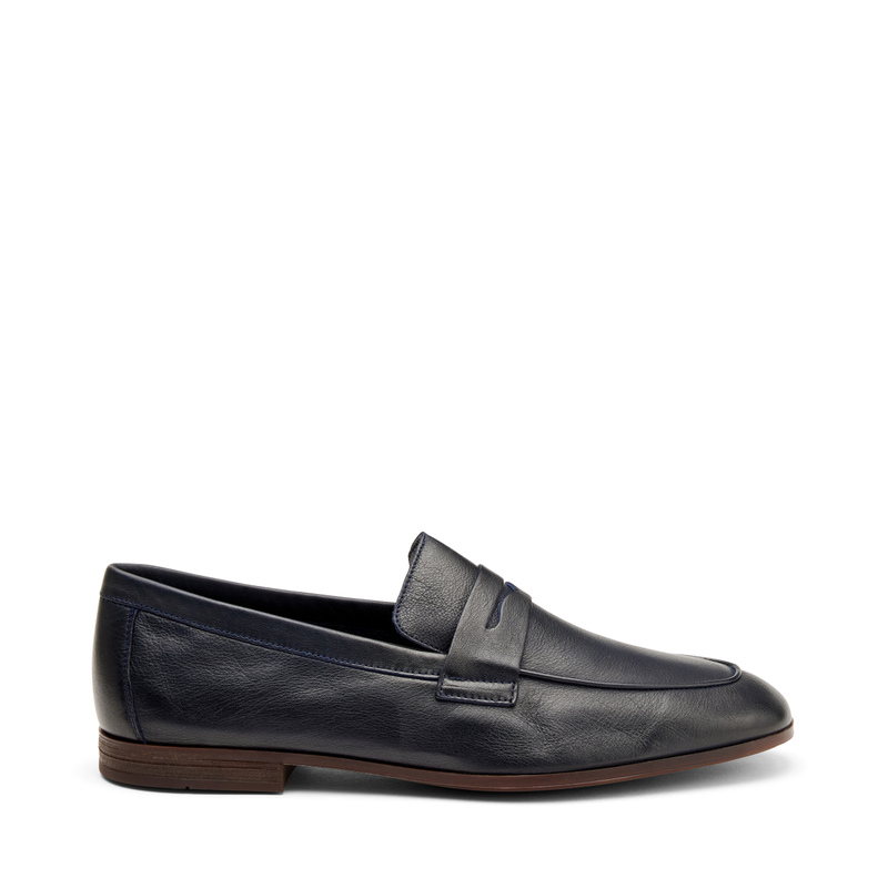 Tapered leather loafers - Loafers | Frau Shoes | Official Online Shop