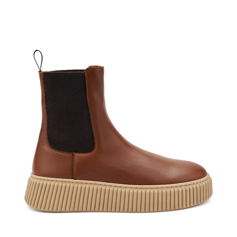 Leather Chelsea boots with grooved sole | Frau Shoes | Official Online Shop