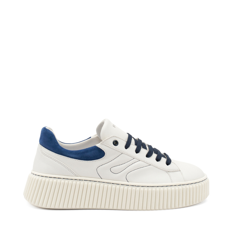 Sneaker mit Details in Kontrastfarbe | Frau Shoes | Official Online Shop