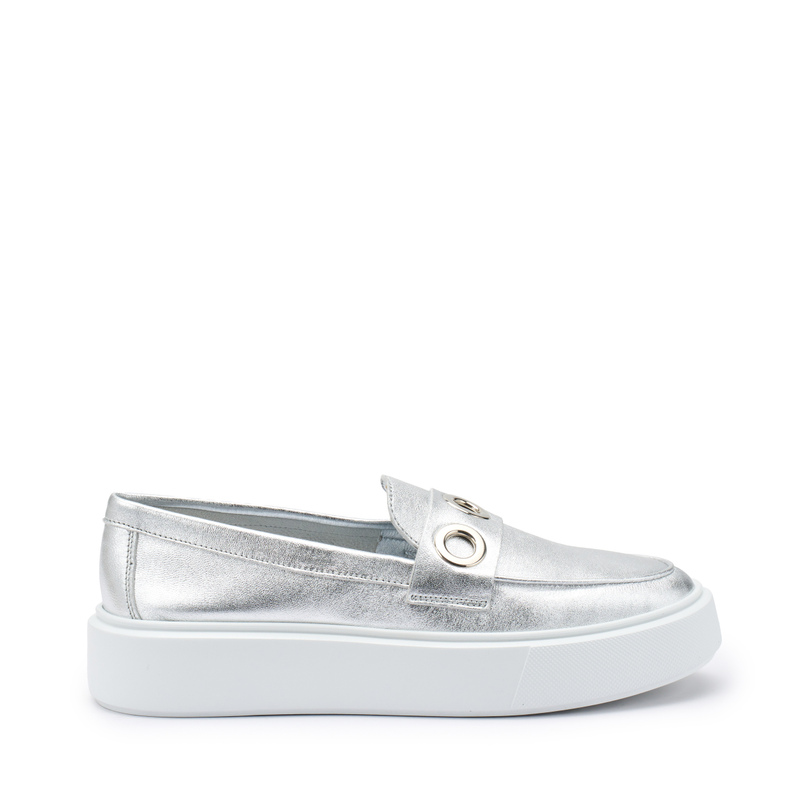 Slip-On aus laminiertem Leder | Frau Shoes | Official Online Shop