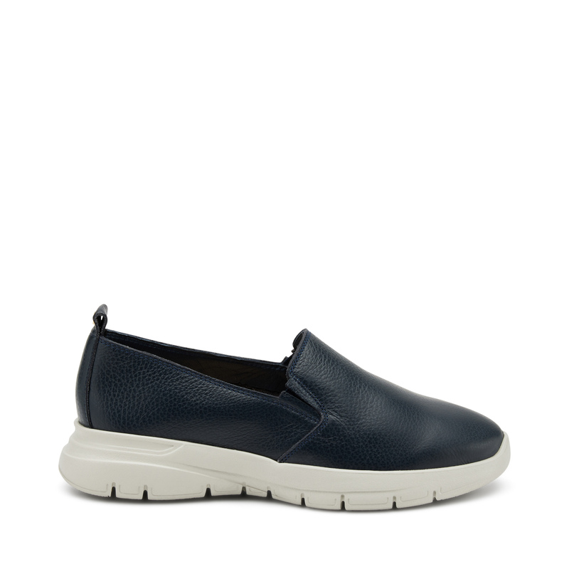 Extraleichter Slip-On aus Leder - Sneaker & Slip-on | Frau Shoes | Official Online Shop