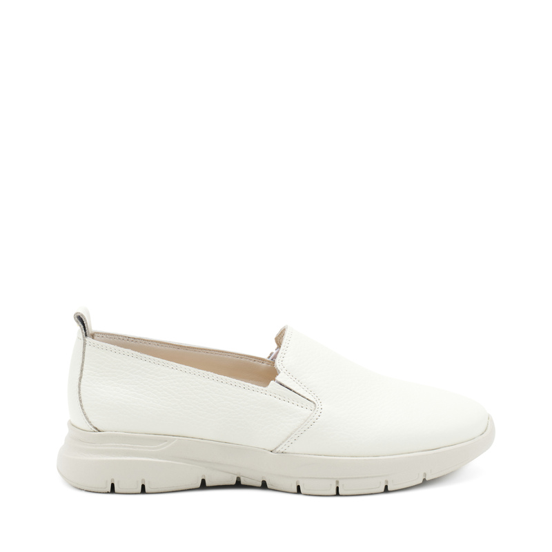 Extra-light leather slip-ons | Frau Shoes | Official Online Shop