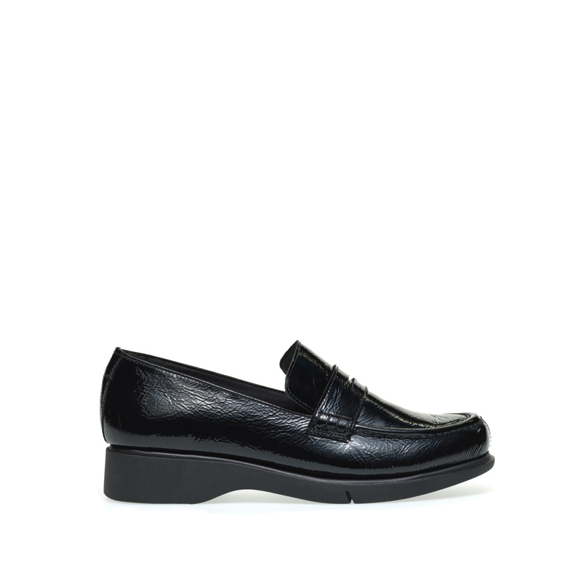 Comfortable patent leather loafers | Frau Shoes | Official Online Shop