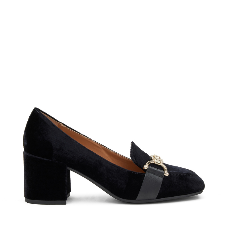 Mokassin mit Absatz aus Samt - H/W 2023 Kollektion | Frau Shoes | Official Online Shop