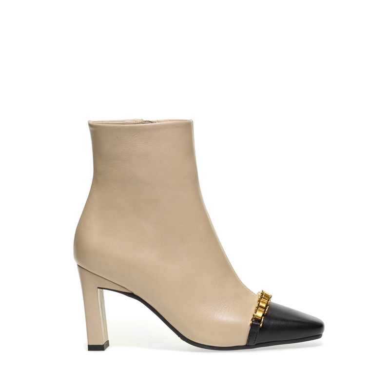 Stiefelette aus Leder mit Schuhspitze in Kontrastfarbe - chic-selection | Frau Shoes | Official Online Shop
