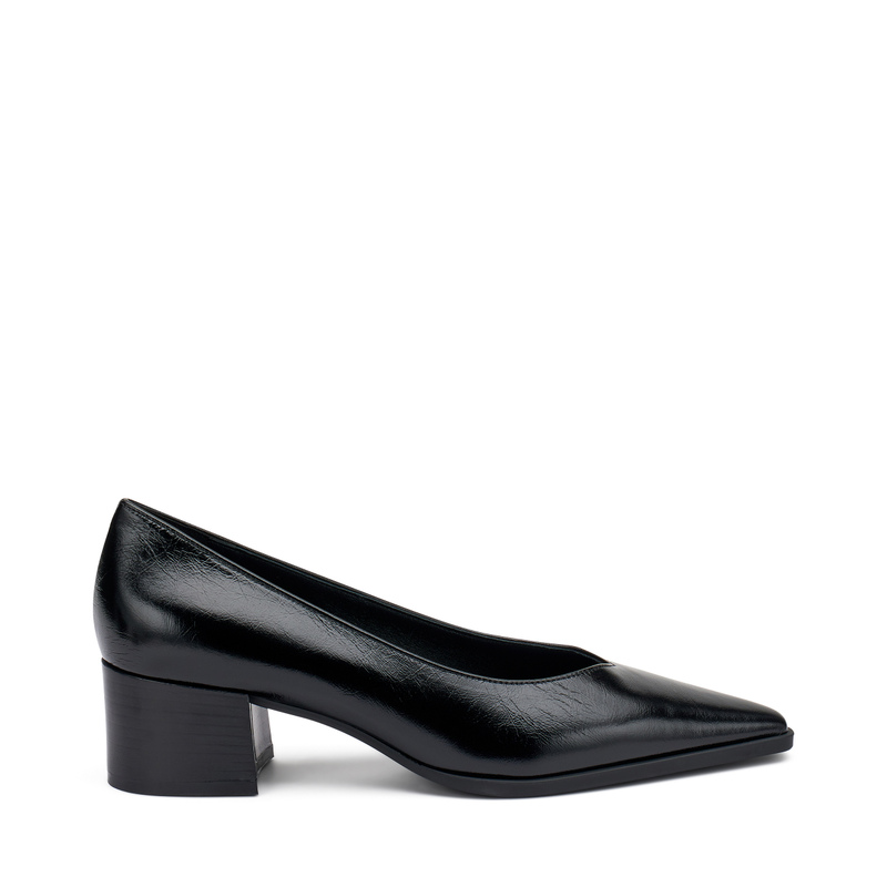 Almond-Cut pumps in shiny creased-effect leather | Frau Shoes | Official Online Shop