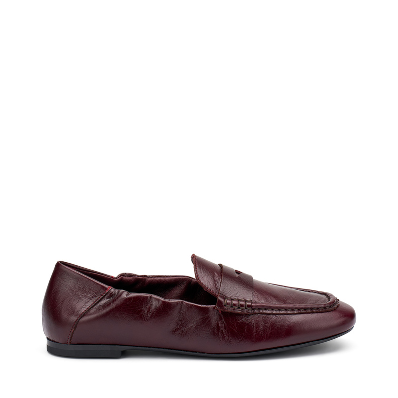 Creased semi-polished leather ruched loafers | Frau Shoes | Official Online Shop