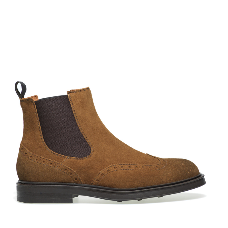 Classy suede Chelsea boots with wing-tip detail - Classic Selection | Frau Shoes | Official Online Shop