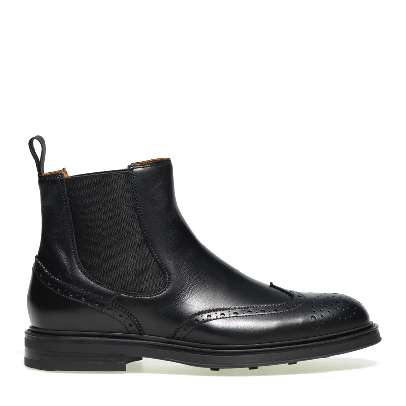Leather Chelsea boots with wing-tip design - Classic Selection | Frau Shoes | Official Online Shop