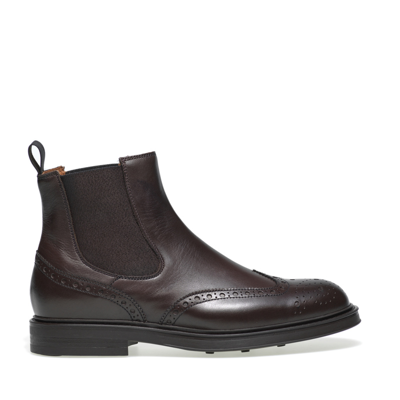 Leather Chelsea boots with wing-tip design - Classic Selection | Frau Shoes | Official Online Shop