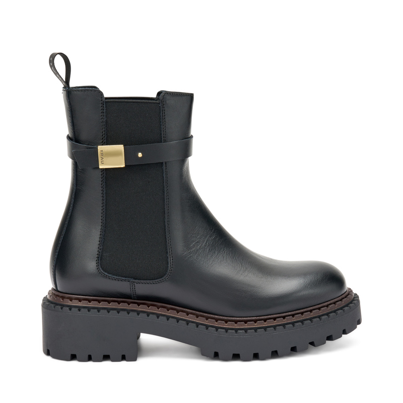 Leather Chelsea boots with strap and double welt sole | Frau Shoes | Official Online Shop