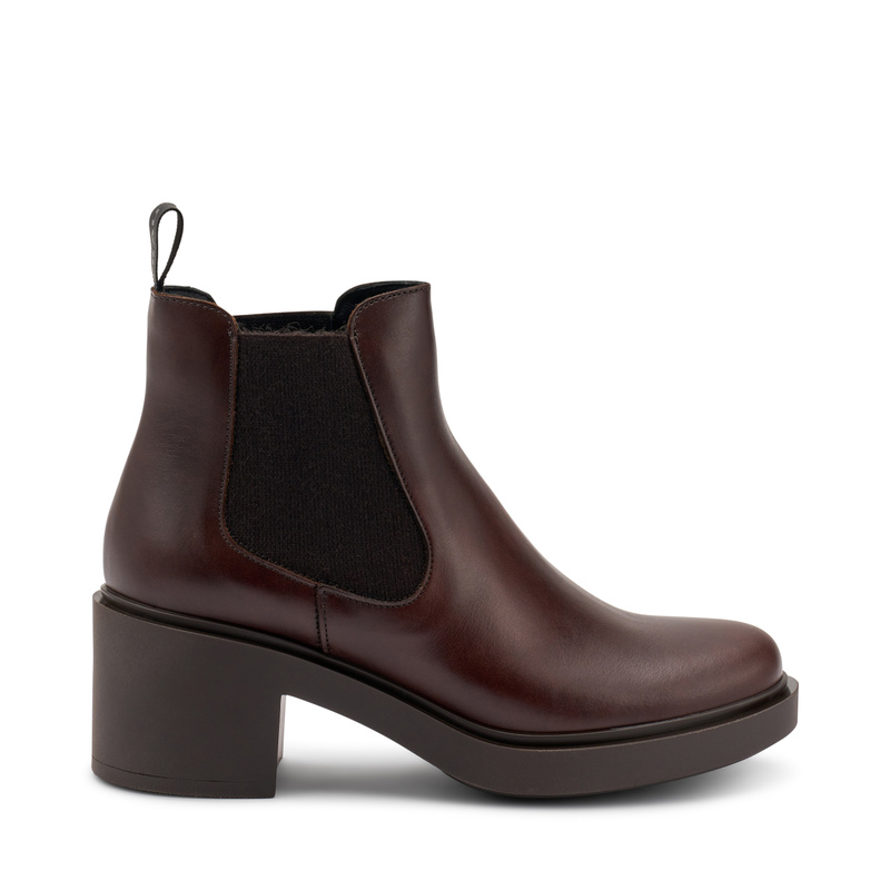 Leather Chelsea boots with heel | Frau Shoes | Official Online Shop