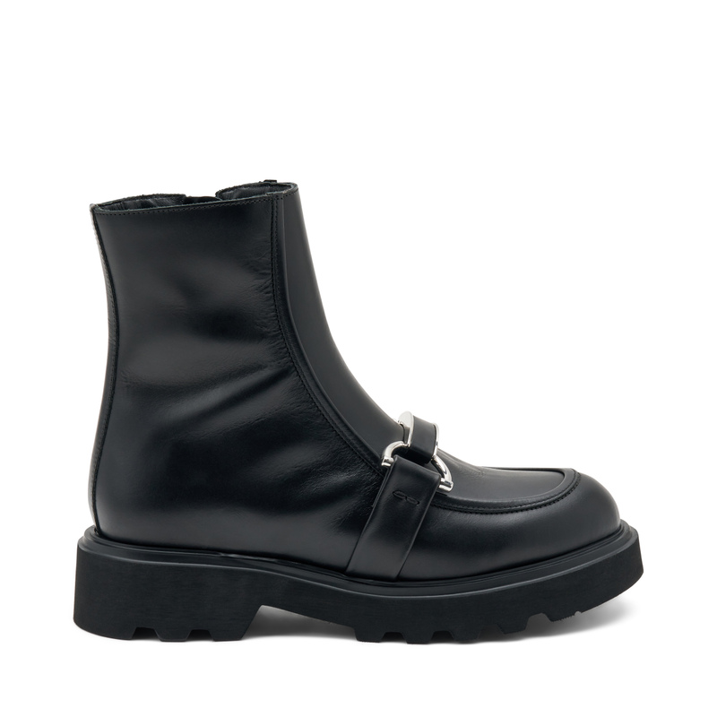 Leather ankle boots with clasp detail | Frau Shoes | Official Online Shop