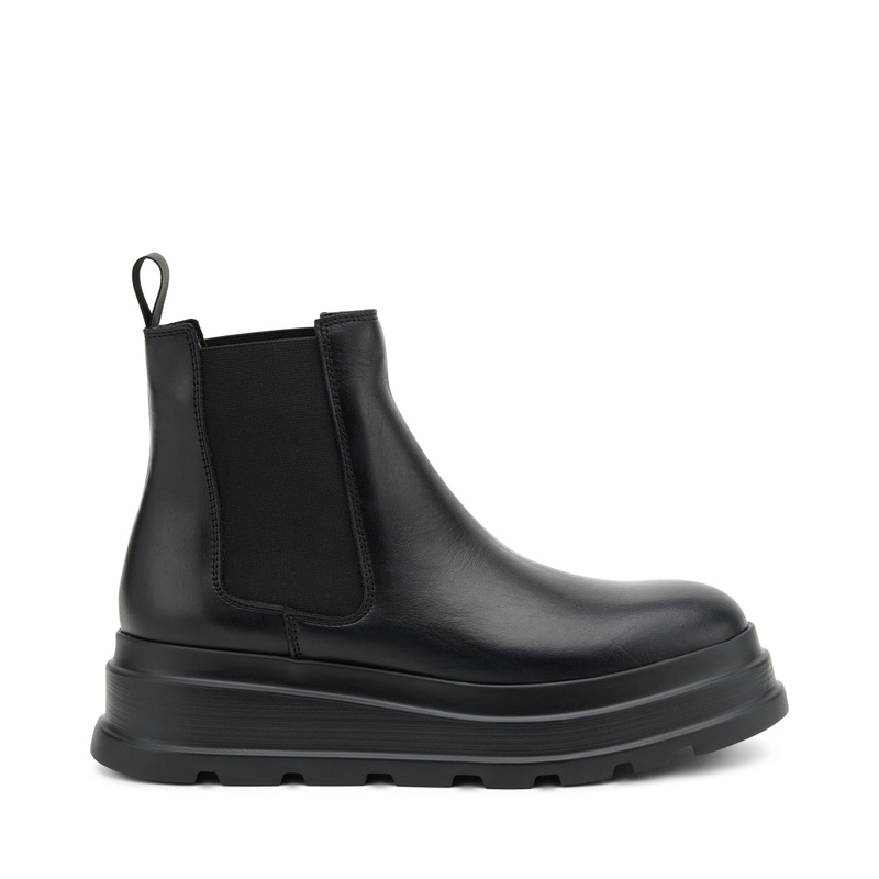 Leather Chelsea boots with platform sole - Alexandra | Frau Shoes | Official Online Shop