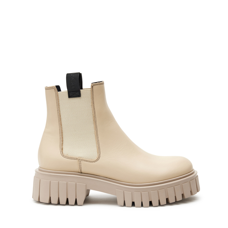 Chelsea boots with track sole - Track sole FW22 | Frau Shoes | Official Online Shop