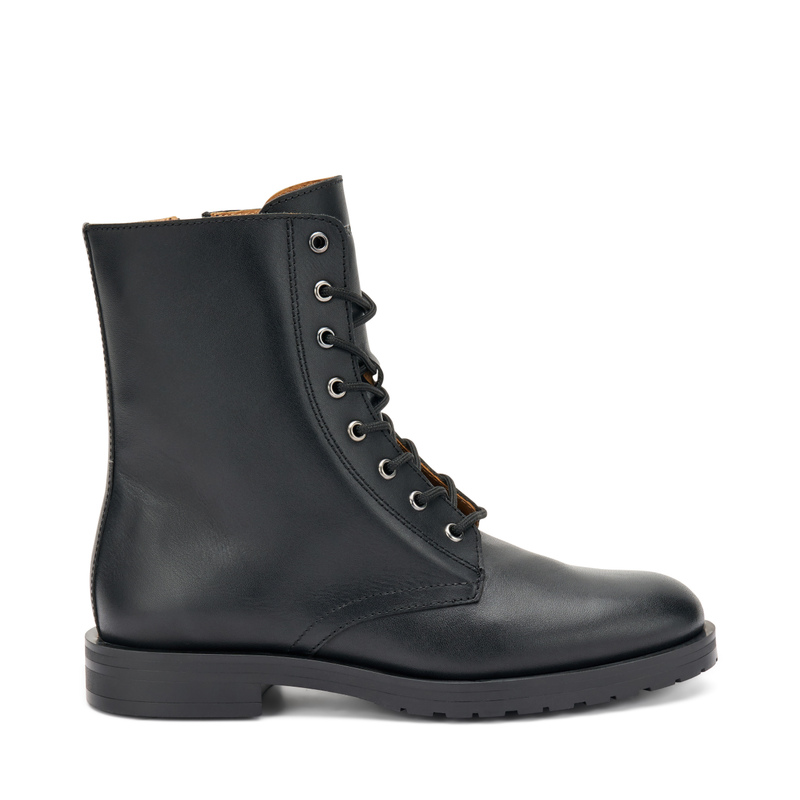 Leather combat boots with grooved sole, Col. Brown | Frau