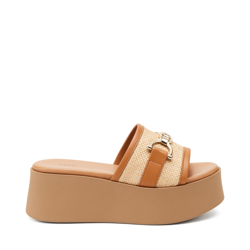Raffia strap sliders with clasp and wedge | Frau Shoes | Official Online Shop