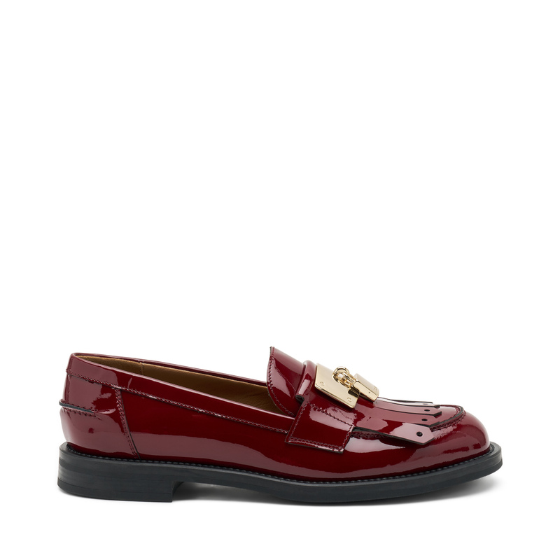 Mokassin aus Lackleder mit Vorhängeschloss | Frau Shoes | Official Online Shop