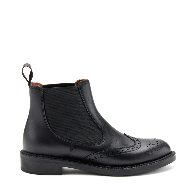 Leather Chelsea boots with wing-tip design | Frau Shoes | Official Online Shop
