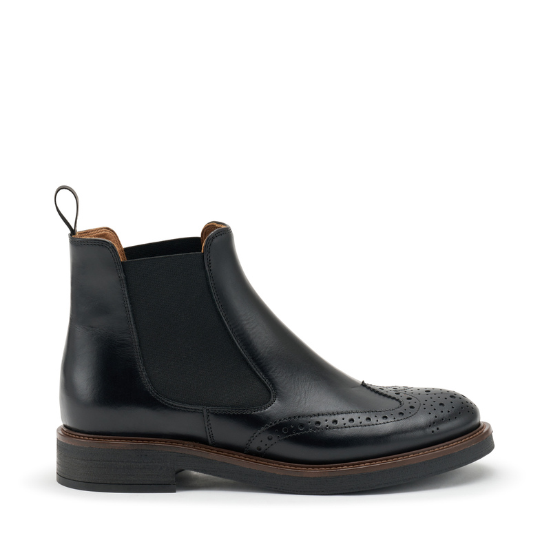 Brushed-finish leather Chelsea boots with wing-tip design | Frau Shoes | Official Online Shop