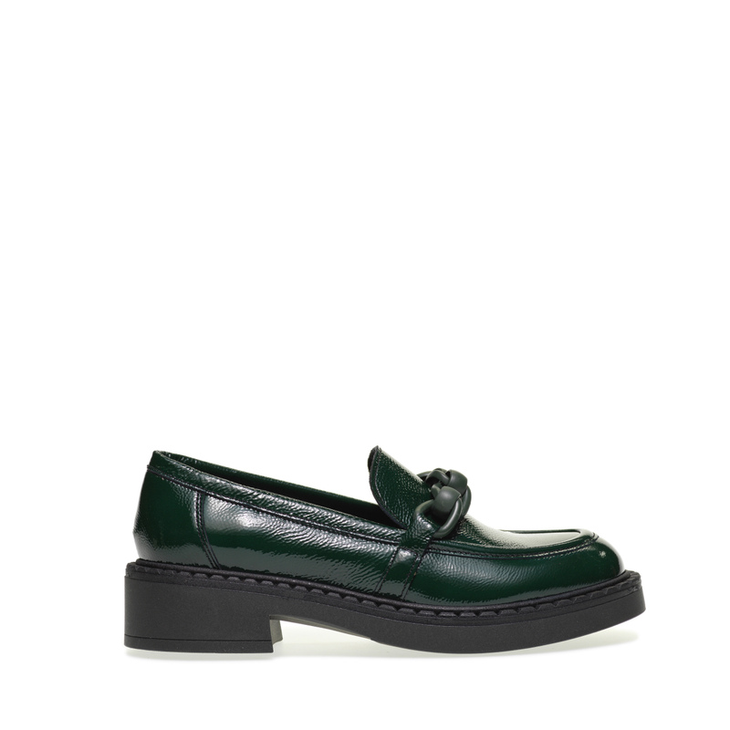 Patent leather loafers with chain detail and chunky sole | Frau Shoes | Official Online Shop