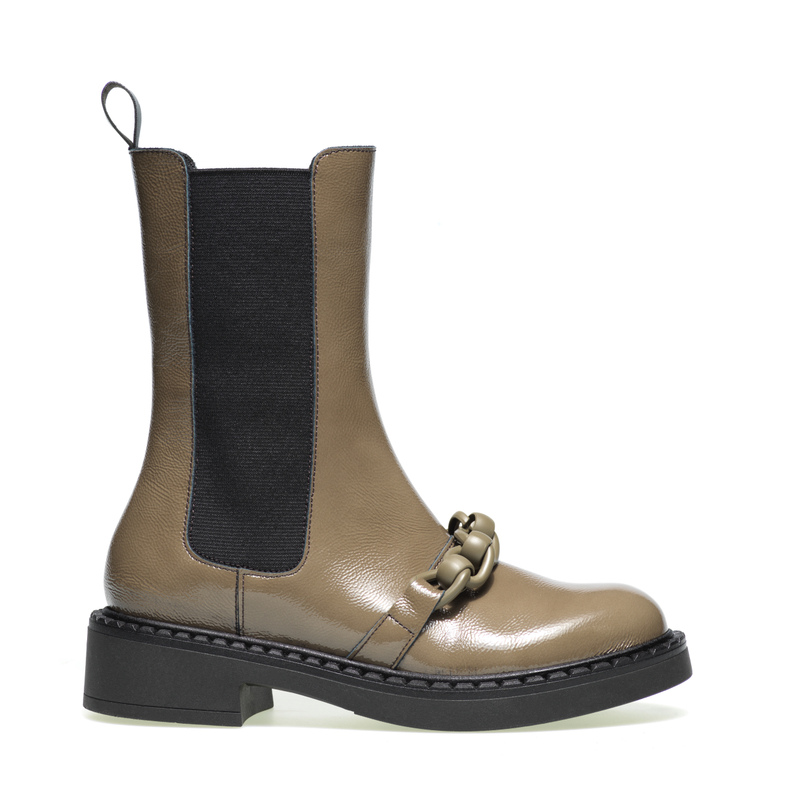 Beatles alti in vernice con catena in tinta | Frau Shoes | Official Online Shop